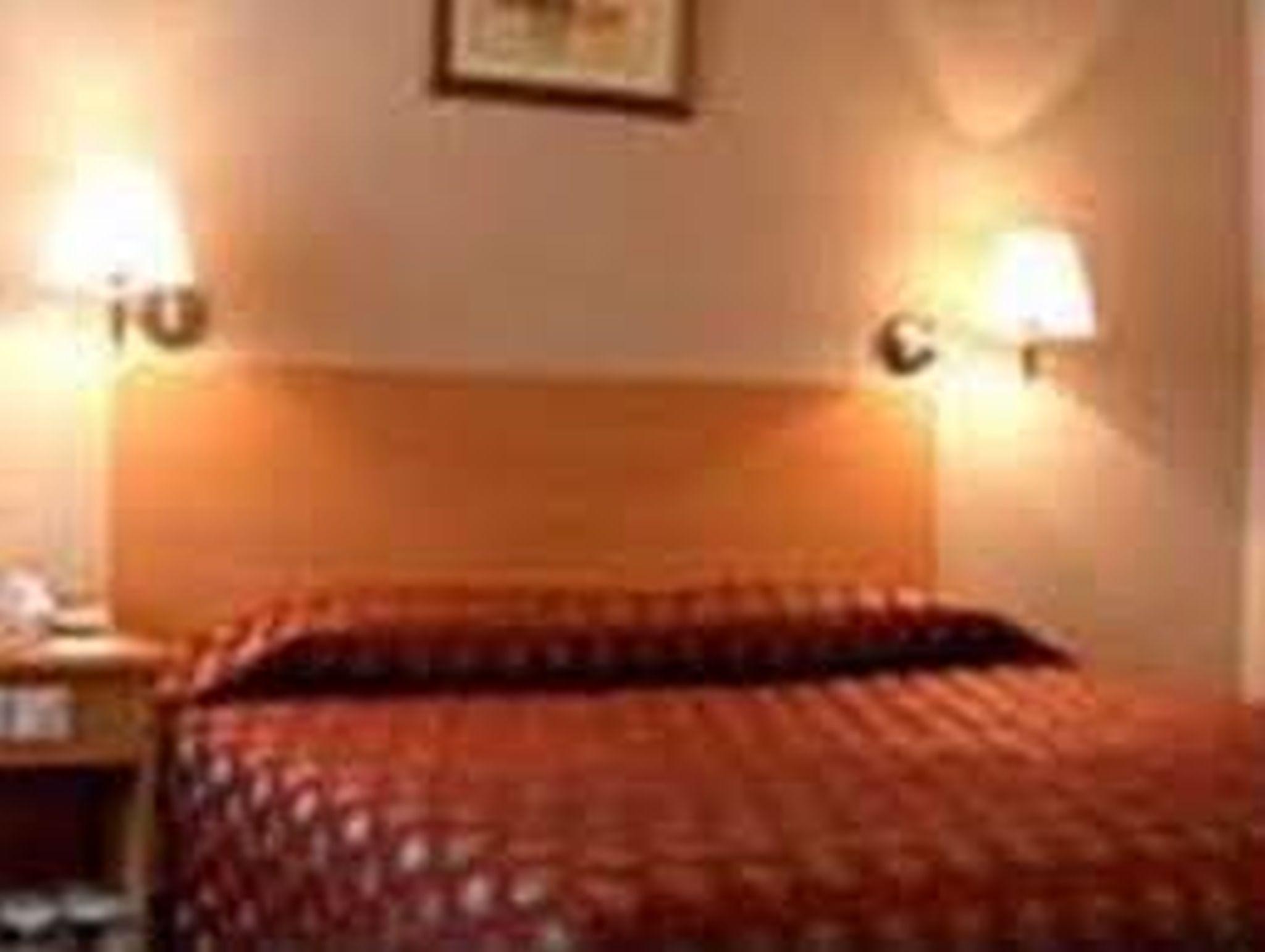 Great Eastern Hotel Кесон Сити Екстериор снимка